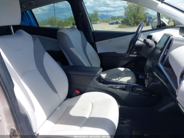 2020 TOYOTA PRIUS PRIME JTDKARFP5L3136433 Photo 4