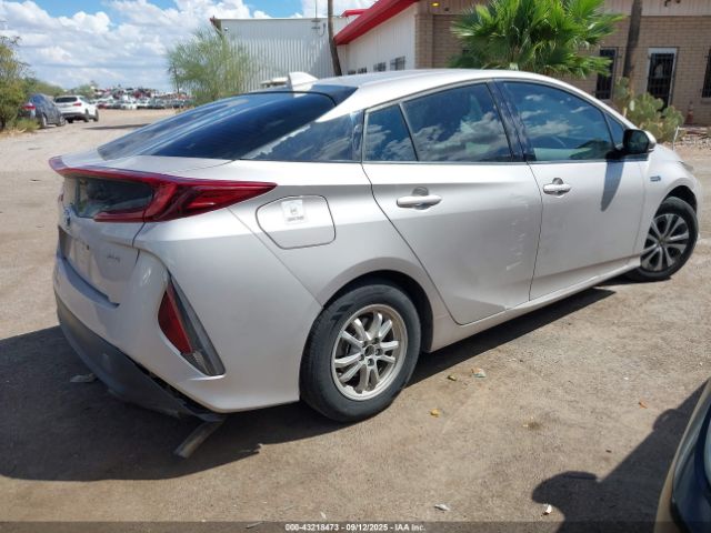2020 TOYOTA PRIUS PRIME JTDKARFP5L3136433 Photo 5