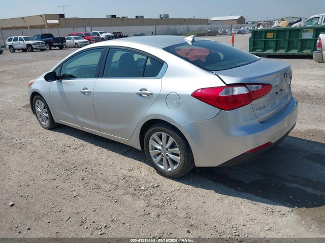 KIA Forte 2014 KNAFX4A85E5049185 Image 3