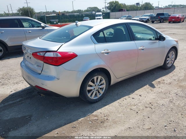 KIA Forte 2014 KNAFX4A85E5049185 Image 4
