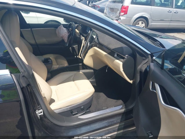 2015 TESLA MODEL S 5YJSA1H25FF094064 Photo 4