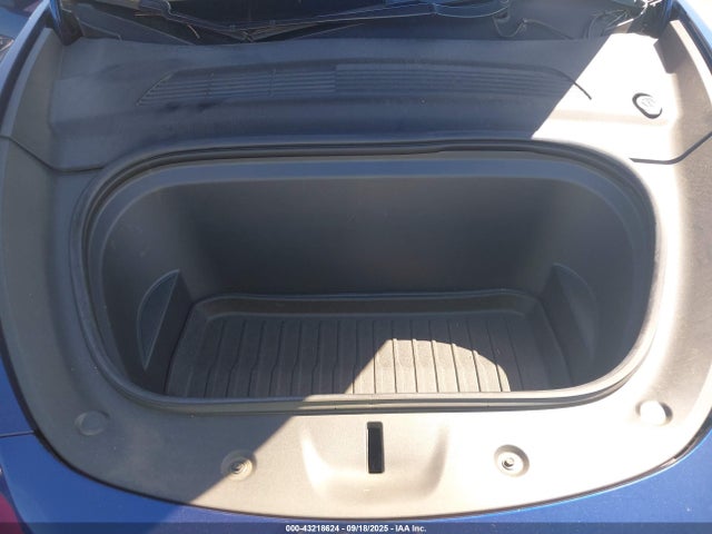 2021 TESLA MODEL Y 5YJYGDEE0MF067456 Photo 9