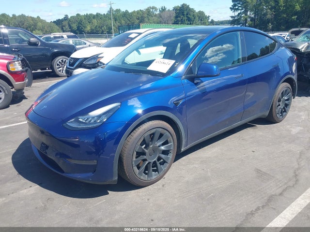 2021 TESLA MODEL Y 5YJYGDEE0MF067456 Photo 1