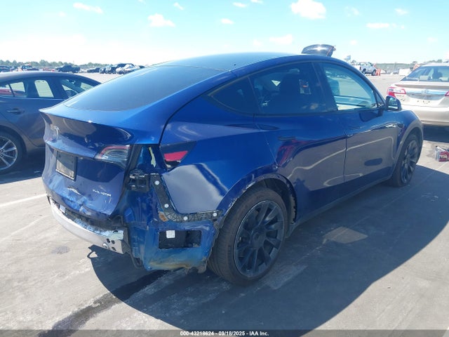 2021 TESLA MODEL Y 5YJYGDEE0MF067456 Photo 3