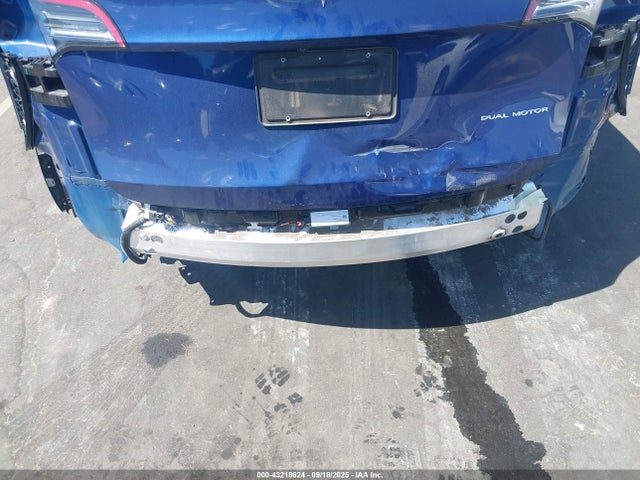 2021 TESLA MODEL Y 5YJYGDEE0MF067456 Photo 5