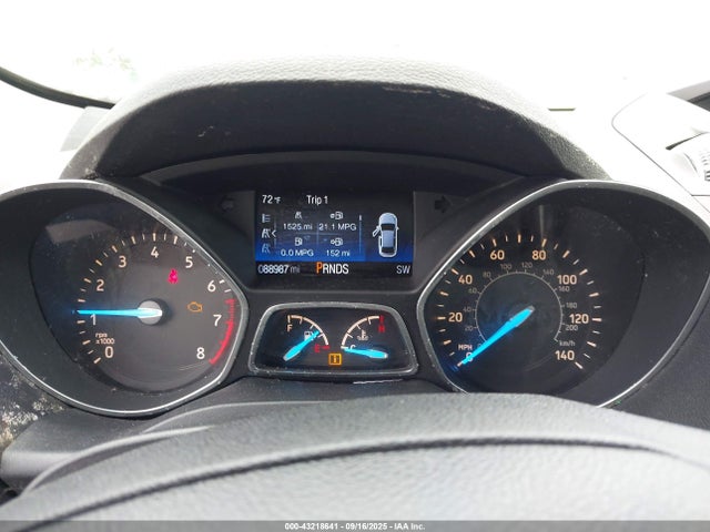 1FMCU0G99HUA95454 Ford Escape