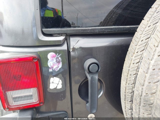 1C4GJWBG5HL524067 Jeep Wrangler
