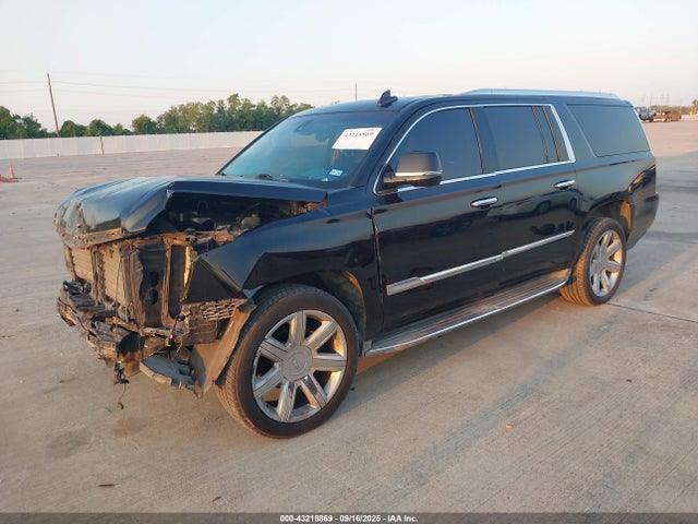 1GYS3SKJ7FR598328 Cadillac Escalade Esv Luxury
