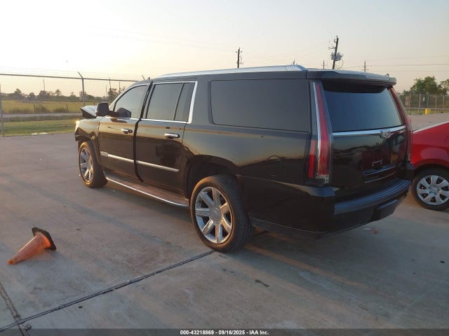 1GYS3SKJ7FR598328 Cadillac Escalade Esv Luxury