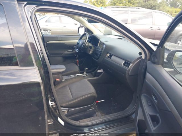 2016 MITSUBISHI OUTLANDER JA4AZ3A38GZ018556 Photo 4