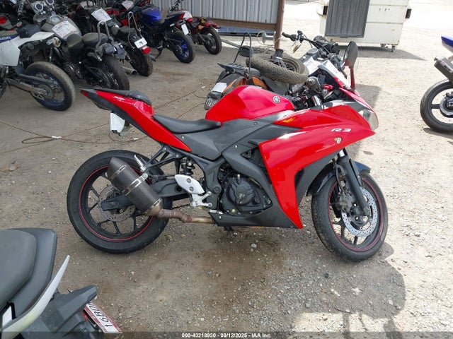 MH3RH06Y6FK008468 Yamaha 2015