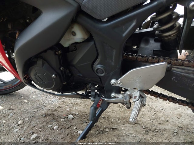 MH3RH06Y6FK008468 Yamaha 2015