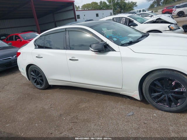 JN1EV7AR2HM835599 Infiniti Q50