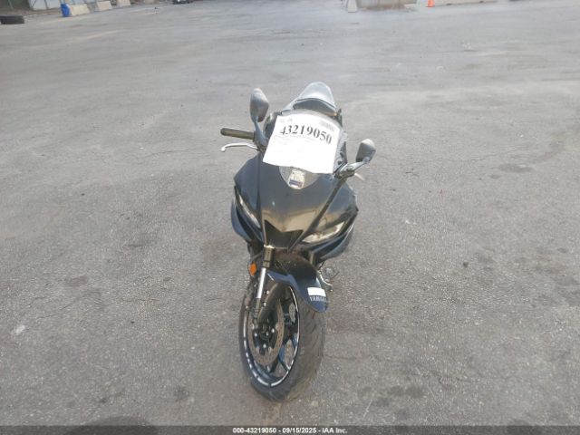 2023 YAMAHA YZFR3 MH3RH18Y2PK012859 Photo 4