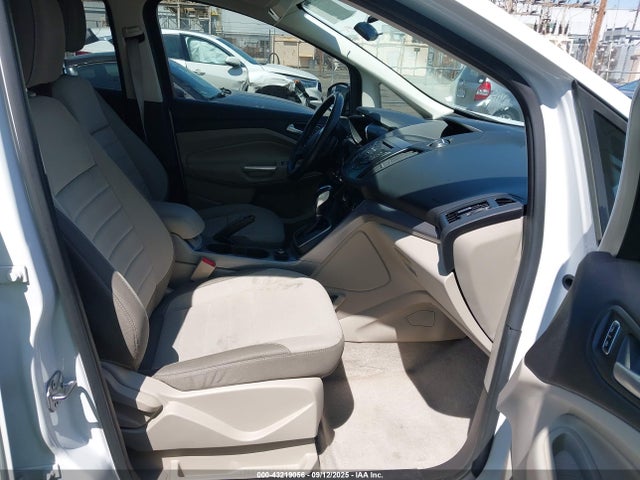 Ford C-MAX 2015 1FADP5AU8FL109654 Image 5