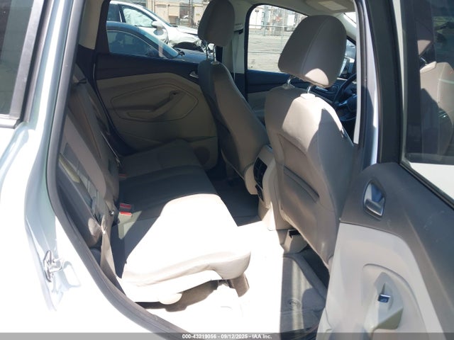 Ford C-MAX 2015 1FADP5AU8FL109654 Image 8