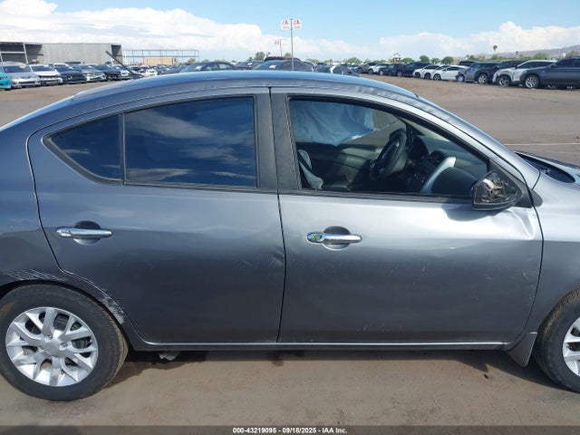 Nissan 2016 2016 3N1CN7AP2GL861036 Image 13