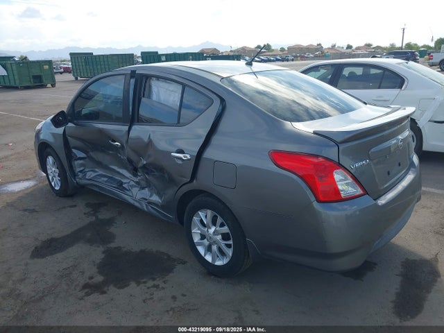 Nissan 2016 2016 3N1CN7AP2GL861036 Image 3