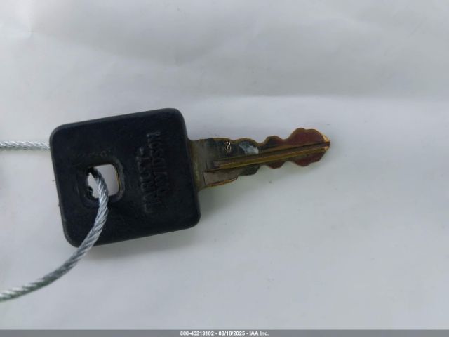 2010 HARLEY-DAVIDSON XL883 1HD4LE234AC415060 Photo 10