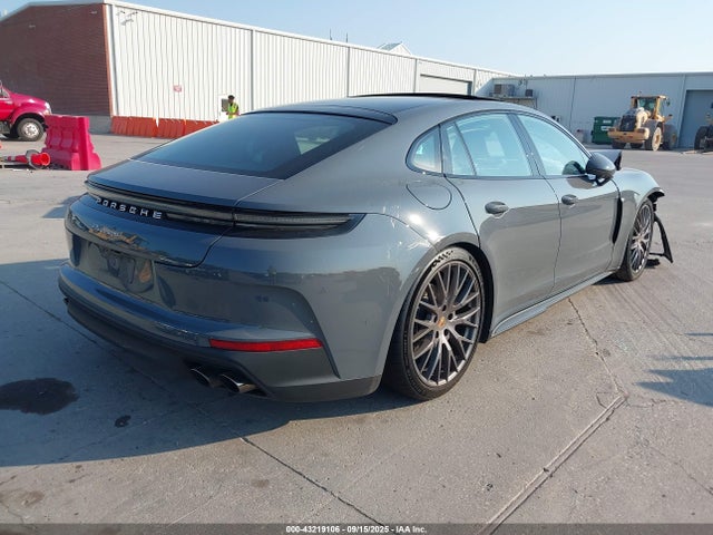 2025 PORSCHE PANAMERA WP0AA2YA0SL005002 Photo 3