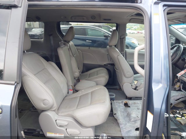 5TDYZ3DC2HS868749 Toyota 2gr-fks
