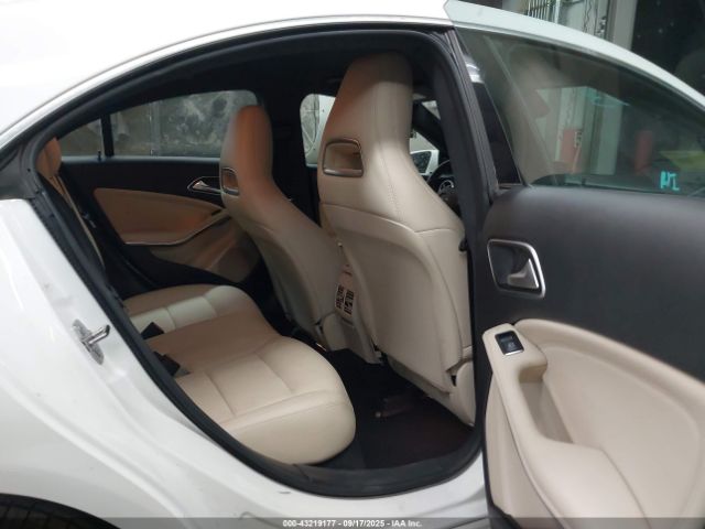 2019 MERCEDES-BENZ CLA 250 WDDSJ4EB2KN744010 Photo 7