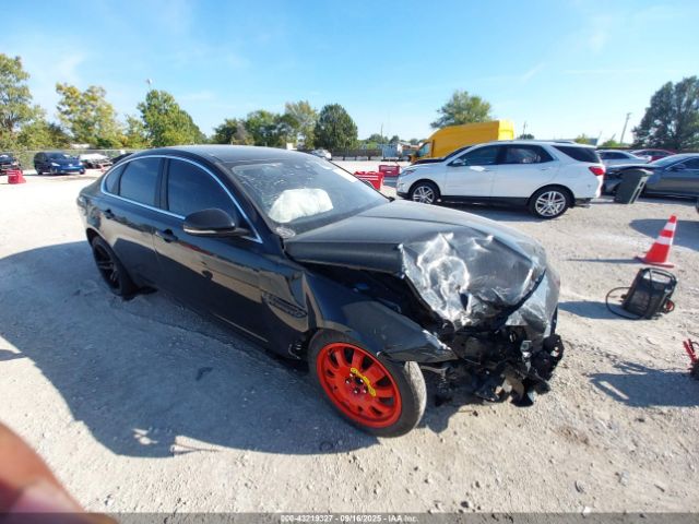 2016 JAGUAR XF SAJBD4BV9GCY11013