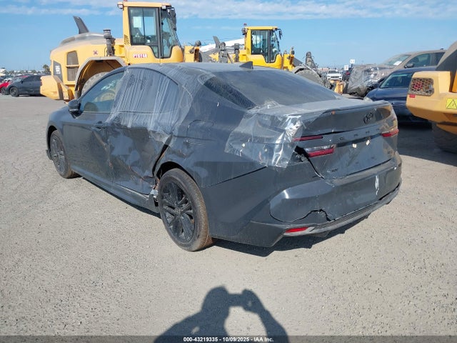 Toyota a25a-fxs 2025 4T1DAACK6SU569136 Image 3