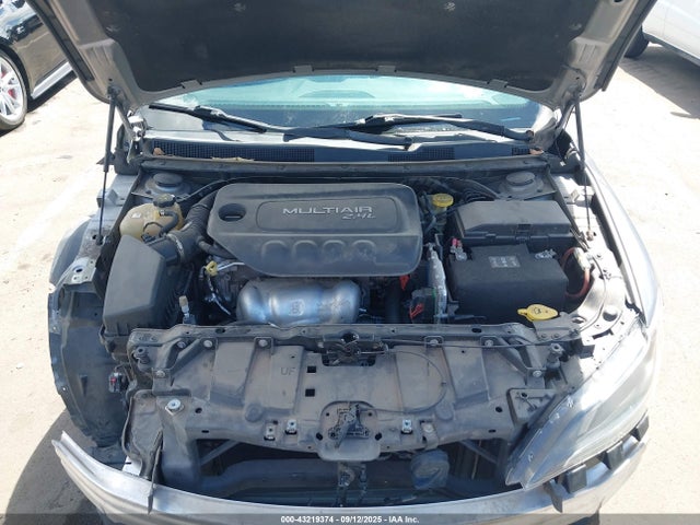 Chrysler 2016 2016 1C3CCCAB7GN171996 Image 10