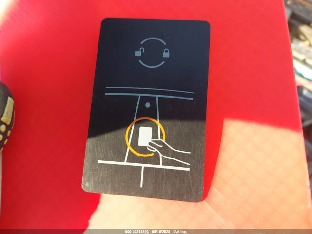 2024 TESLA MODEL 3 5YJ3E1EA0RF738708 Photo 10