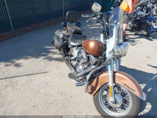 2014 HARLEY-DAVIDSON FLSTC 1HD1BWV17EB025684