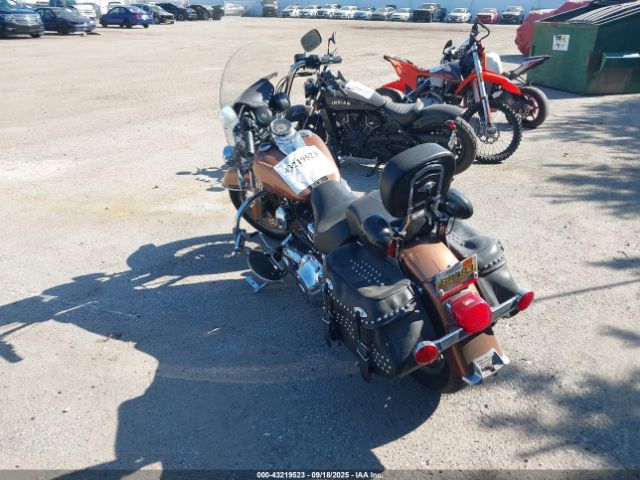 2014 HARLEY-DAVIDSON FLSTC 1HD1BWV17EB025684 Photo 2