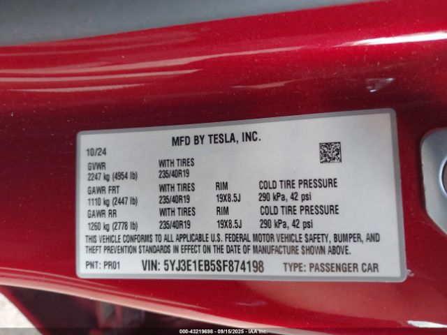 2025 TESLA MODEL 3 5YJ3E1EB5SF874198 Photo 8