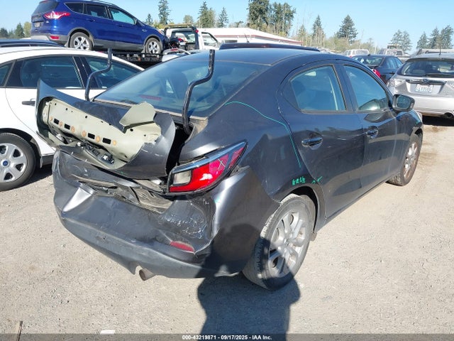 3MYDLBZV9GY132436 Scion p5v
