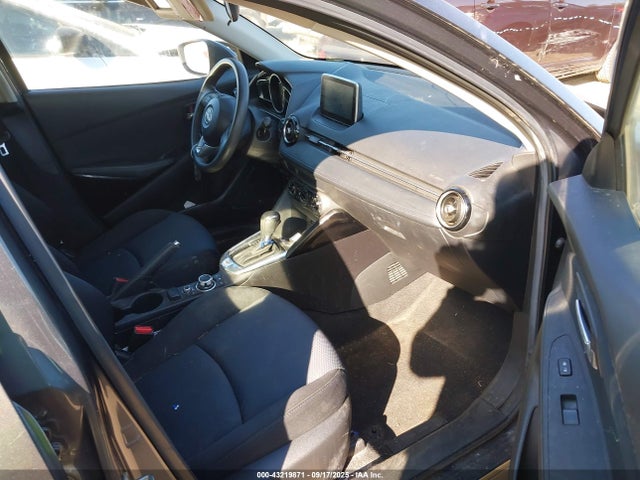 3MYDLBZV9GY132436 Scion p5v