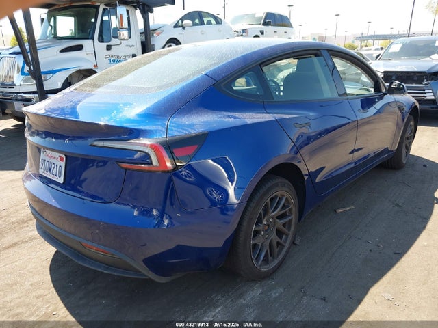 2025 TESLA MODEL 3 5YJ3E1EA0SF930877 Photo 3