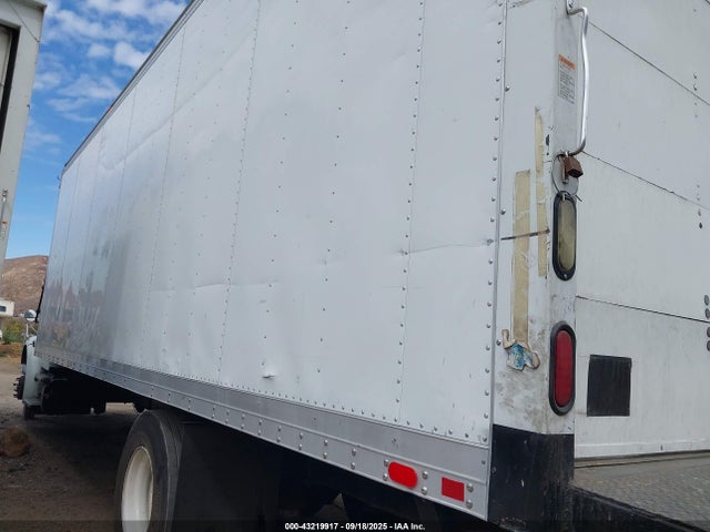 1FVACWDT2EHFM5989 Freightliner Cummins Isb