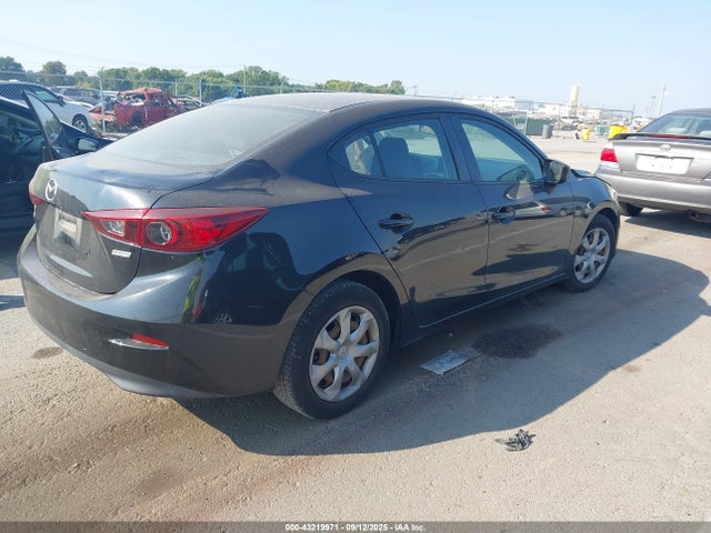 Mazda pe 2015 3MZBM1U76FM153530 Image 4
