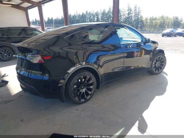 2023 TESLA MODEL Y 7SAYGAEE4PF932404 Photo 3