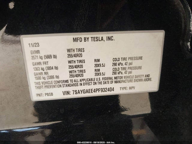 2023 TESLA MODEL Y 7SAYGAEE4PF932404 Photo 8