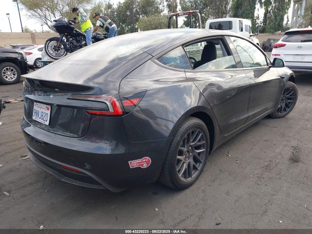 2024 TESLA MODEL 3 5YJ3E1EA5RF748506 Photo 3
