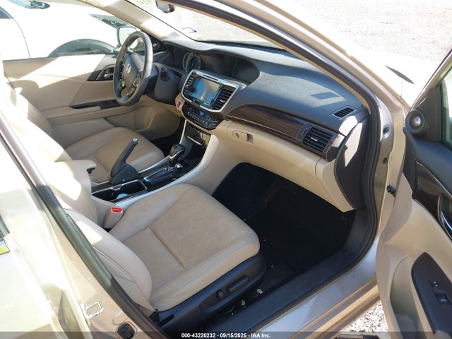 1HGCR2F92GA207113 Honda k24w1