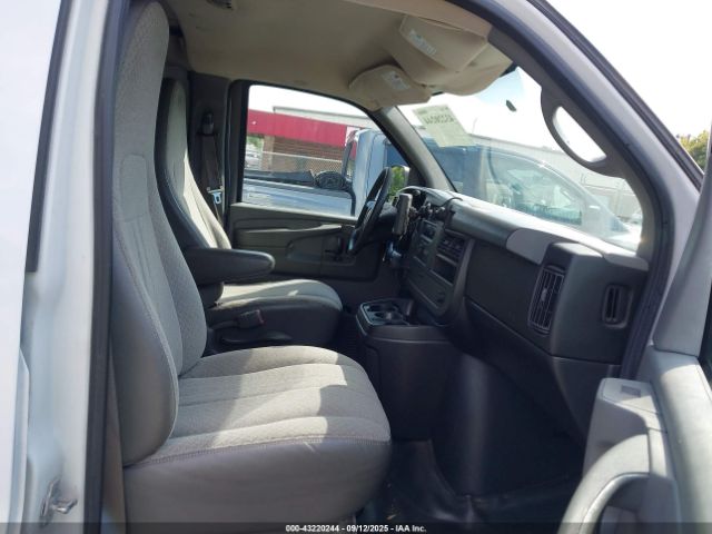 2010 GMC SAVANA 1500 1GTUHAD40A1144723 Photo 4