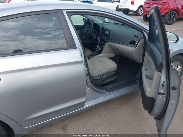 5NPD84LFXHH121134 Hyundai Elantra