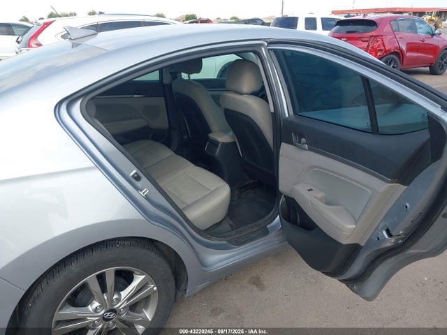 5NPD84LFXHH121134 Hyundai Elantra