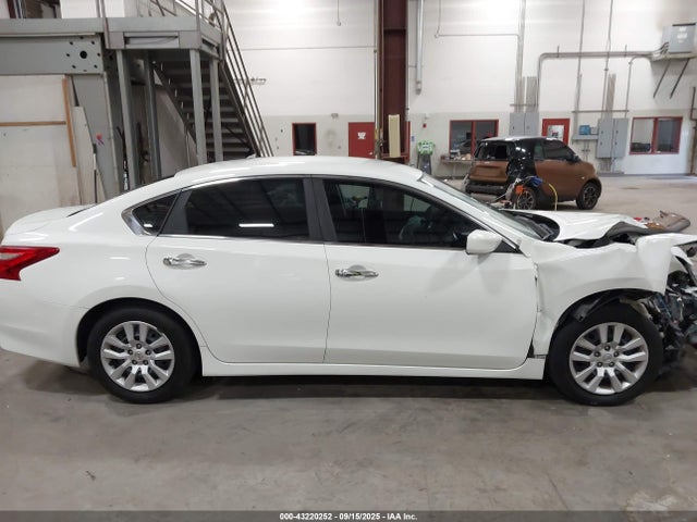 1N4AL3AP4GC190991 Nissan 2016