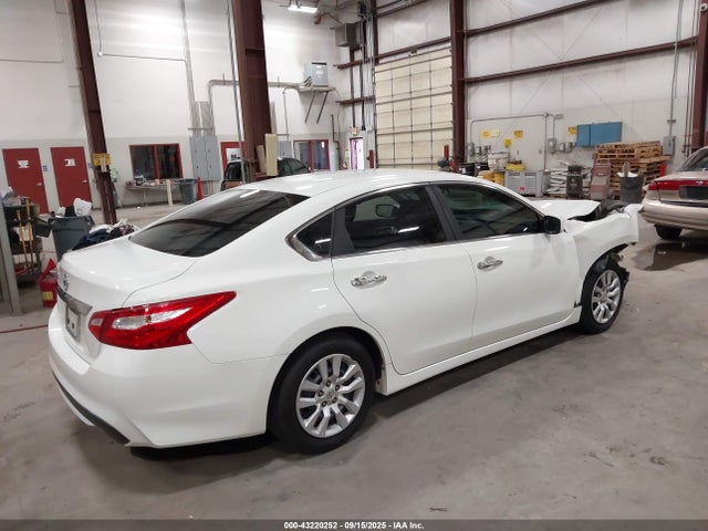 1N4AL3AP4GC190991 Nissan 2016