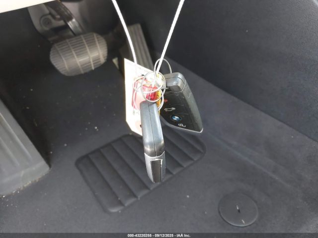 2016 BMW X1 WBXHT3C32G5E50186 Photo 10