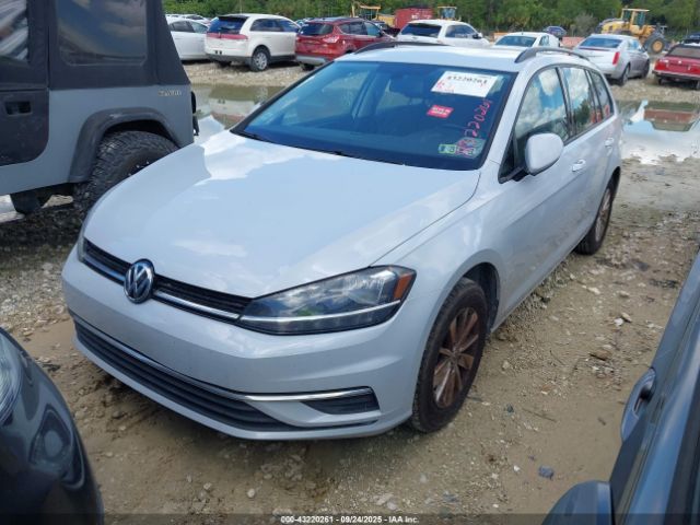 2018 VOLKSWAGEN GOLF SPORTWAGEN 3VWD17AU2JM762959 Photo 1