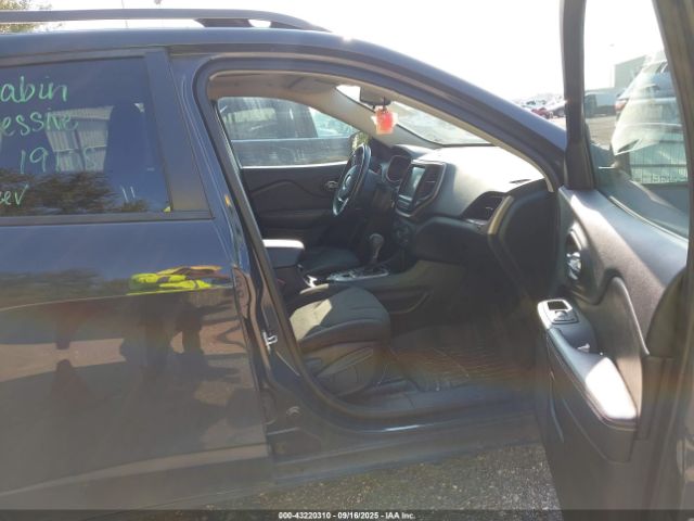 2016 JEEP CHEROKEE 1C4PJLCB6GW247430 Photo 4